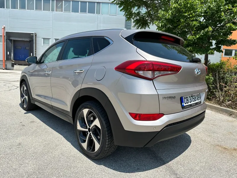 Hyundai Tucson Автоматик/Кожа/Камера Image 3