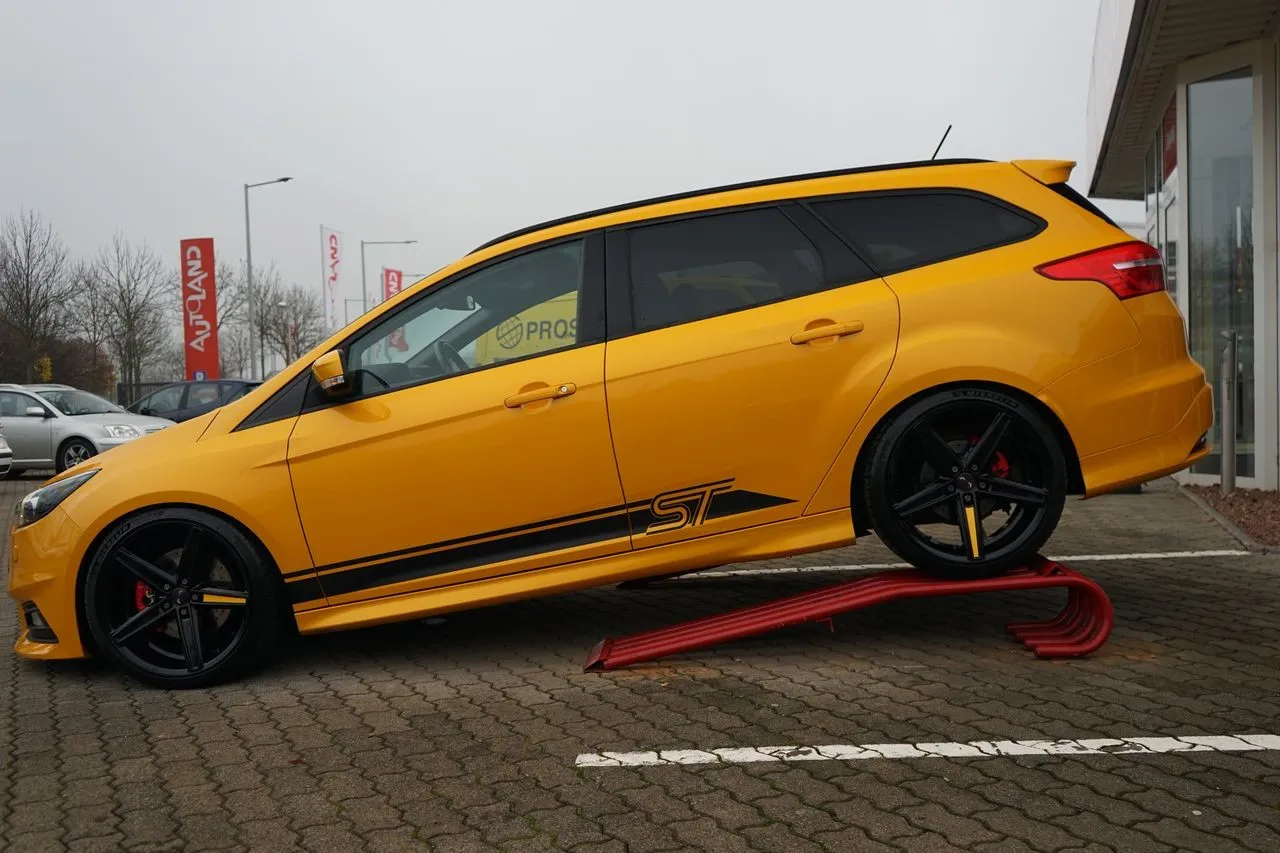 Ford Focus ST Turnier 2.0 EB...  Image 2