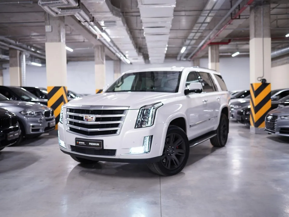 Cadillac Escalade Image 1